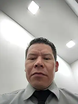 Manu0586 online show from November 2025 12:32:01 AM