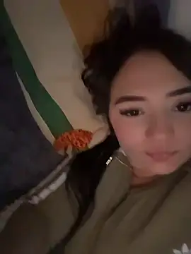 Snapshot of Valeria_carter chatting on April 2026 09:27:01 PM Valeria carter online show from April 2026 09:27:01 PM