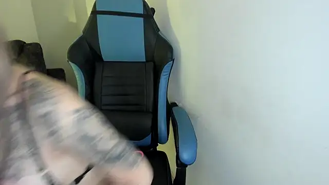 Scarbadgirl  online show from October 2025 03:45:01 AM