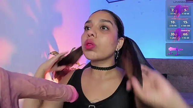 Snapshot of giselle_upp chatting on March 2026 03:12:01 AM giselle upp online show from March 2026 03:12:01 AM