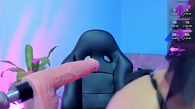 Snapshot of giselle_upp chatting on April 2026 01:36:01 AM giselle upp online show from April 2026 01:36:01 AM