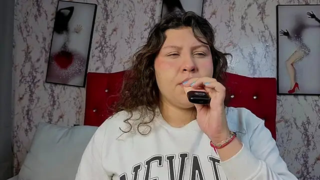 Snapshot of Larissa_Antonella chatting on February 2026 03:46:01 AM Larissa Antonella online show from February 2026 03:46:01 AM