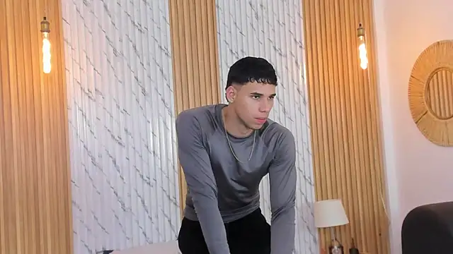 thomas walker0 online show from September 2025 12:06:01 PM