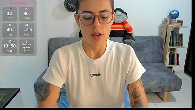 natt op online show from October 2025 12:08:02 AM