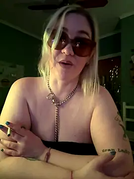 Snapshot of Granlady7 chatting on December 2025 04:39:02 AM Granlady7 online show from December 2025 04:39:02 AM