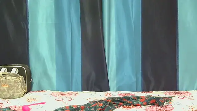 Aarti misty71 online show from September 2025 04:37:02 AM