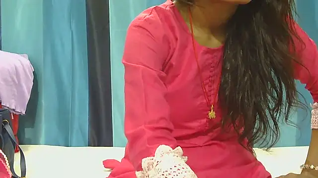 Aarti misty71 online show from October 2025 05:00:02 AM