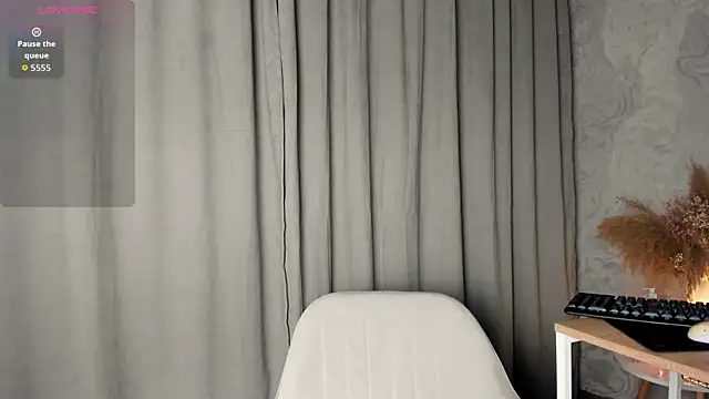 Katrina Carter online show from December 2025 03:26:02 AM