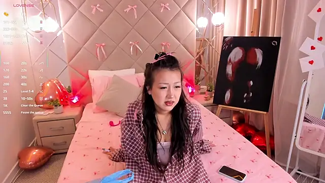 Snapshot of Nelly_Kimm chatting on March 2026 01:18:02 AM Nelly Kimm online show from March 2026 01:18:02 AM