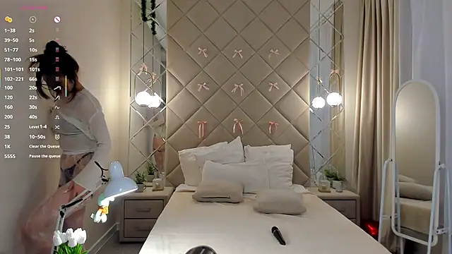 Snapshot of Nelly_Kimm chatting on April 2026 01:19:01 AM Nelly Kimm online show from April 2026 01:19:01 AM