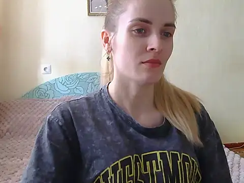 Snapshot of JayeTyler chatting on March 2026 07:03:01 AM JayeTyler online show from March 2026 07:03:01 AM