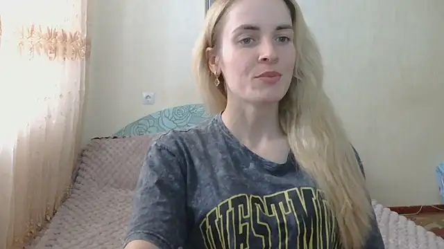 Snapshot of JayeTyler chatting on March 2026 07:12:01 AM JayeTyler online show from March 2026 07:12:01 AM