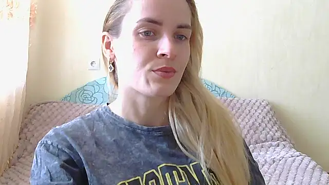 Snapshot of JayeTyler chatting on March 2026 07:02:01 AM JayeTyler online show from March 2026 07:02:01 AM