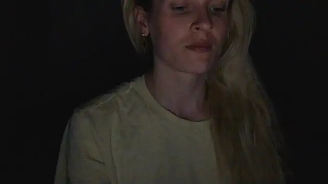 Snapshot of JayeTyler chatting on April 2026 08:09:01 PM JayeTyler online show from April 2026 08:09:01 PM