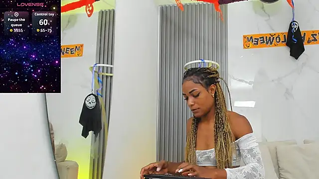 Snapshot of kiaratentation chatting on November 2025 07:47:01 PM kiaratentation online show from November 2025 07:47:01 PM