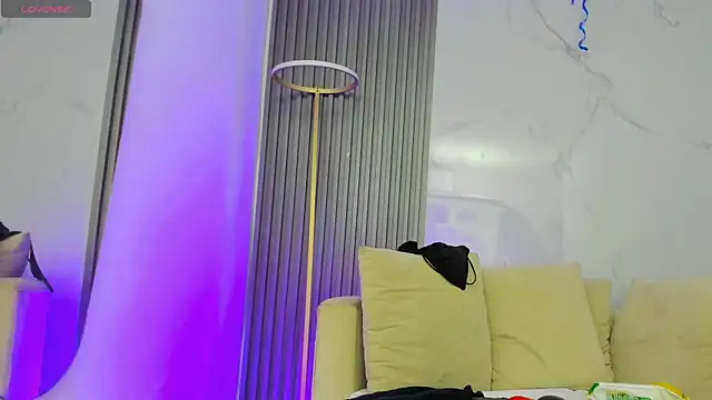 Snapshot of kiaratentation chatting on December 2025 07:45:02 PM kiaratentation online show from December 2025 07:45:02 PM