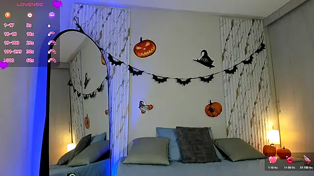 MissVioleet  online show from October 2025 05:12:02 PM