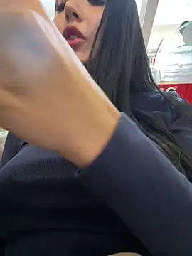 oh nina online show from September 2025 10:09:02 PM