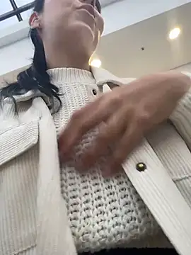 oh nina online show from May 2026 10:38:01 PM