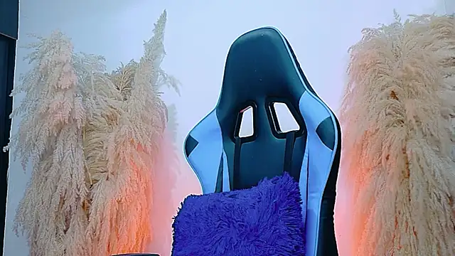 Snapshot of JulietaDavis chatting on March 2026 07:28:01 PM JulietaDavis online show from March 2026 07:28:01 PM