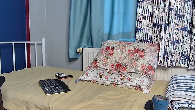 Snapshot of flydirty chatting on November 2025 10:51:02 AM flydirty online show from November 2025 10:51:02 AM