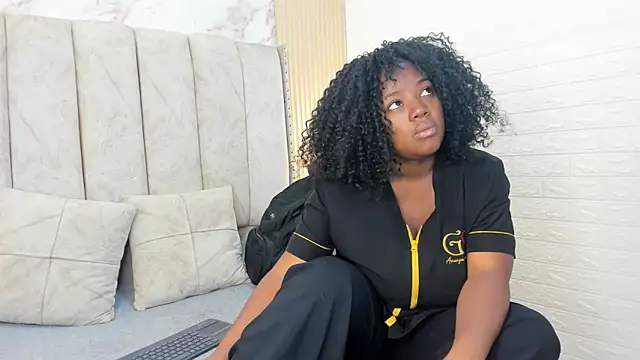 kiarazafira online show from September 2025 10:15:01 AM