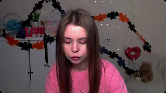 OceanicDawn online show from October 2025 06:03:02 AM