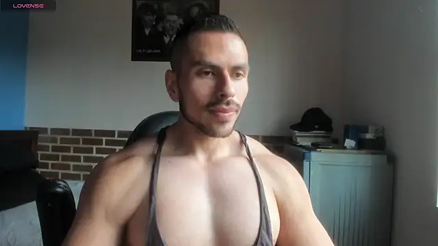 Snapshot of justinkarter chatting on July 2026 04:53:02 PM justinkarter online show from July 2026 04:53:02 PM