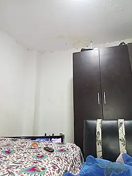 Snapshot of paisita122 chatting on March 2026 05:44:01 AM paisita122 online show from March 2026 05:44:01 AM