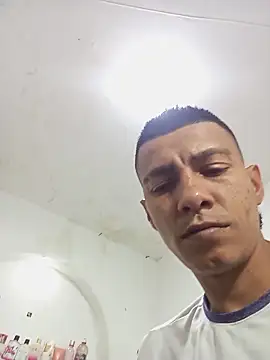 Snapshot of paisita122 chatting on April 2026 02:36:01 AM paisita122 online show from April 2026 02:36:01 AM