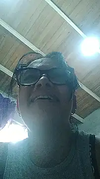 Snapshot of Oceanosexxx chatting on April 2026 05:10:01 PM Oceanosexxx online show from April 2026 05:10:01 PM