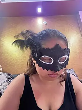 Iampriyaaa15 online show from July 2026 06:40:02 AM