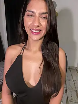 Snapshot of chicachocolate01 chatting on April 2026 03:18:01 AM chicachocolate01 online show from April 2026 03:18:01 AM