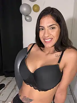 Snapshot of chicachocolate01 chatting on April 2026 02:22:02 AM chicachocolate01 online show from April 2026 02:22:02 AM