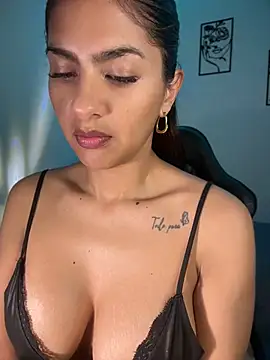 Snapshot of chicachocolate01 chatting on July 2026 11:18:01 AM chicachocolate01 online show from July 2026 11:18:01 AM