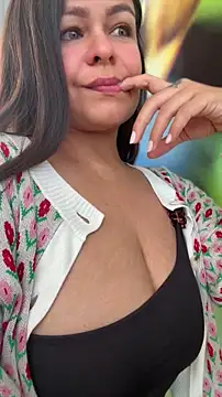 Snapshot of sweet_shadil_ chatting on May 2026 01:48:02 PM sweet shadil online show from May 2026 01:48:02 PM