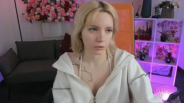 Snapshot of AuroraWrenfield chatting on March 2026 04:19:01 AM AuroraWrenfield online show from March 2026 04:19:01 AM