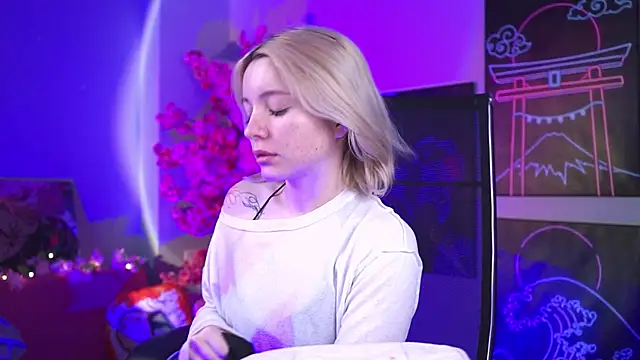 Snapshot of AuroraWrenfield chatting on March 2026 02:27:01 AM AuroraWrenfield online show from March 2026 02:27:01 AM