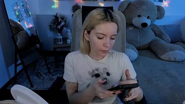 Snapshot of AuroraWrenfield chatting on March 2026 01:29:02 AM AuroraWrenfield online show from March 2026 01:29:02 AM