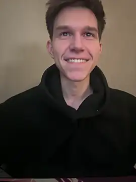 Snapshot of AyatoriKamado chatting on December 2025 11:42:02 PM AyatoriKamado online show from December 2025 11:42:02 PM