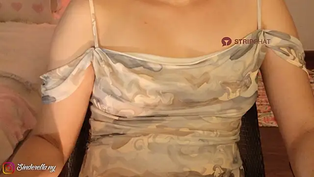 Snapshot of i-scream chatting on October 2025 11:10:01 AM i-scream online show from October 2025 11:10:01 AM