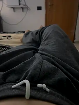 Snapshot of Eris_ chatting on September 2025 09:27:01 PM Eris online show from September 2025 09:27:01 PM