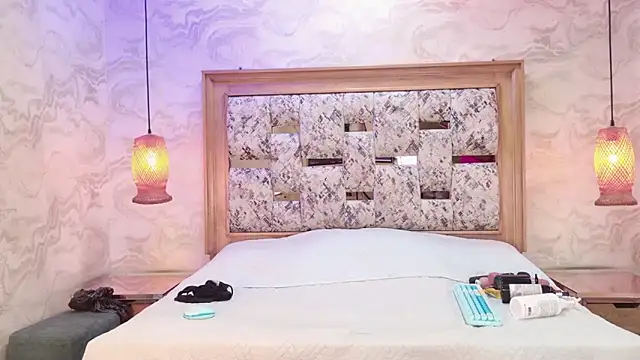 ZOLEY WATSON online show from January 2026 03:11:01 AM