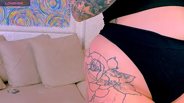 Snapshot of marrenaa chatting on September 2025 04:12:02 AM marrenaa online show from September 2025 04:12:02 AM