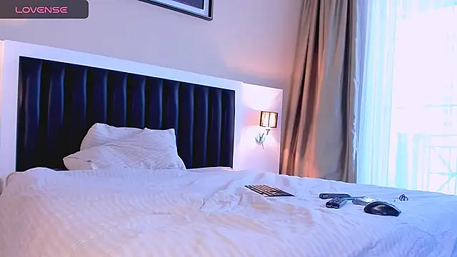 Snapshot of marrenaa chatting on November 2025 07:19:01 AM marrenaa online show from November 2025 07:19:01 AM