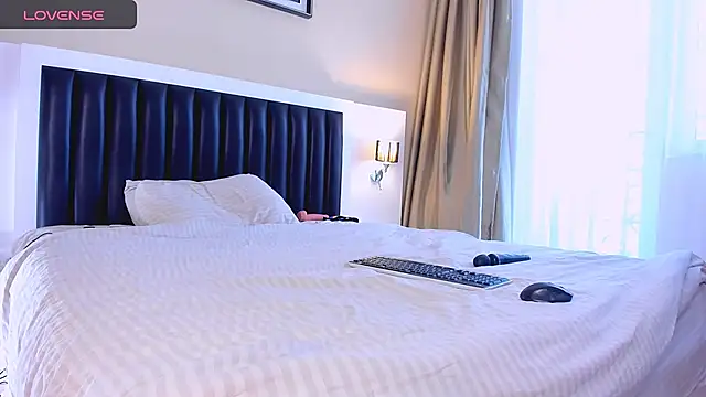 Snapshot of marrenaa chatting on November 2025 07:10:01 AM marrenaa online show from November 2025 07:10:01 AM