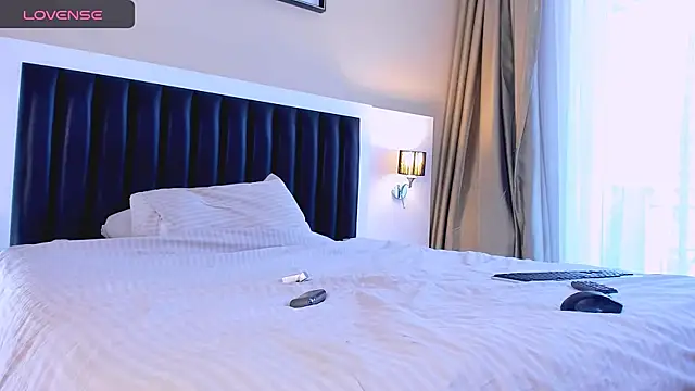 Snapshot of marrenaa chatting on November 2025 07:12:01 AM marrenaa online show from November 2025 07:12:01 AM