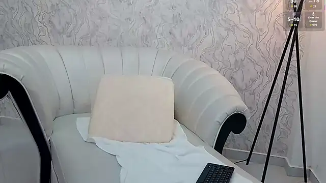 aura sanders1 online show from December 2025 11:39:02 AM