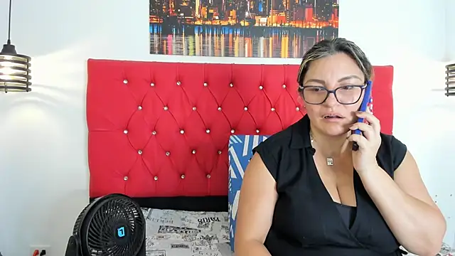 Snapshot of carolinacrus01 chatting on September 2025 03:55:02 PM carolinacrus01 online show from September 2025 03:55:02 PM