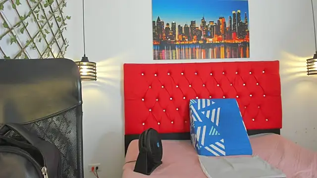 Snapshot of carolinacrus01 chatting on September 2025 03:57:01 PM carolinacrus01 online show from September 2025 03:57:01 PM